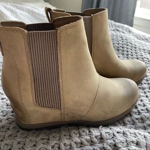 Sorel Joan of Arctic II wedge boot NWOT sz 10